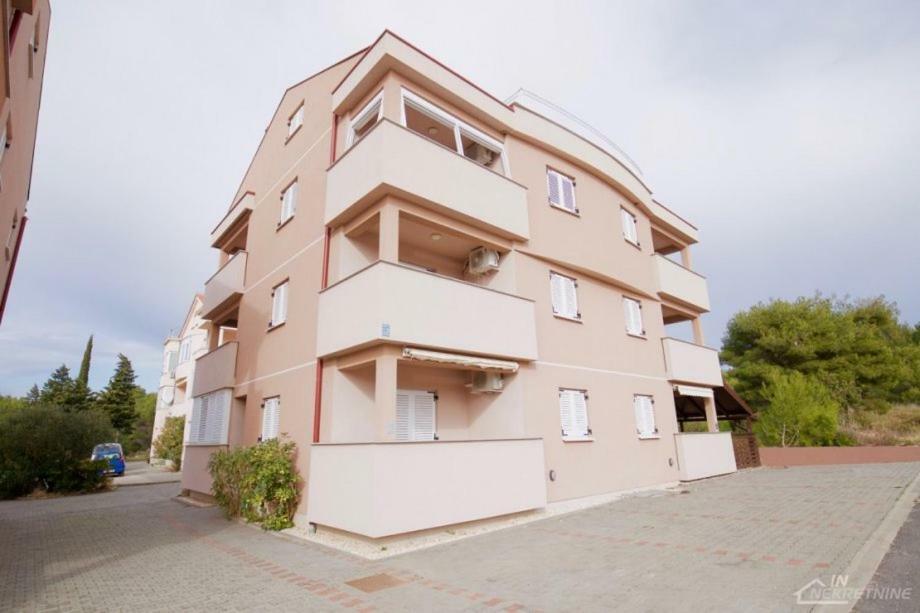 Apartments Dakovic Pakoštane Extérieur photo