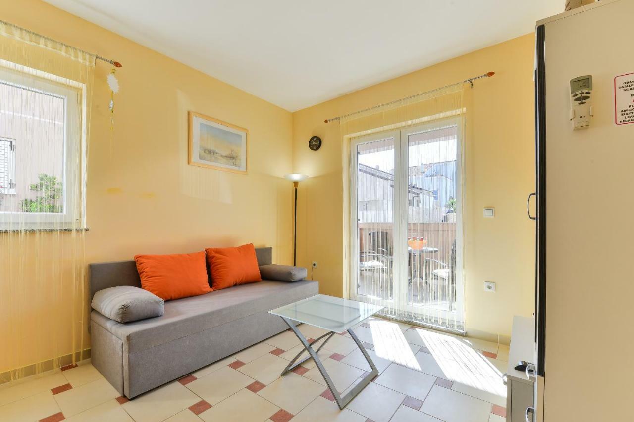 Apartments Dakovic Pakoštane Extérieur photo