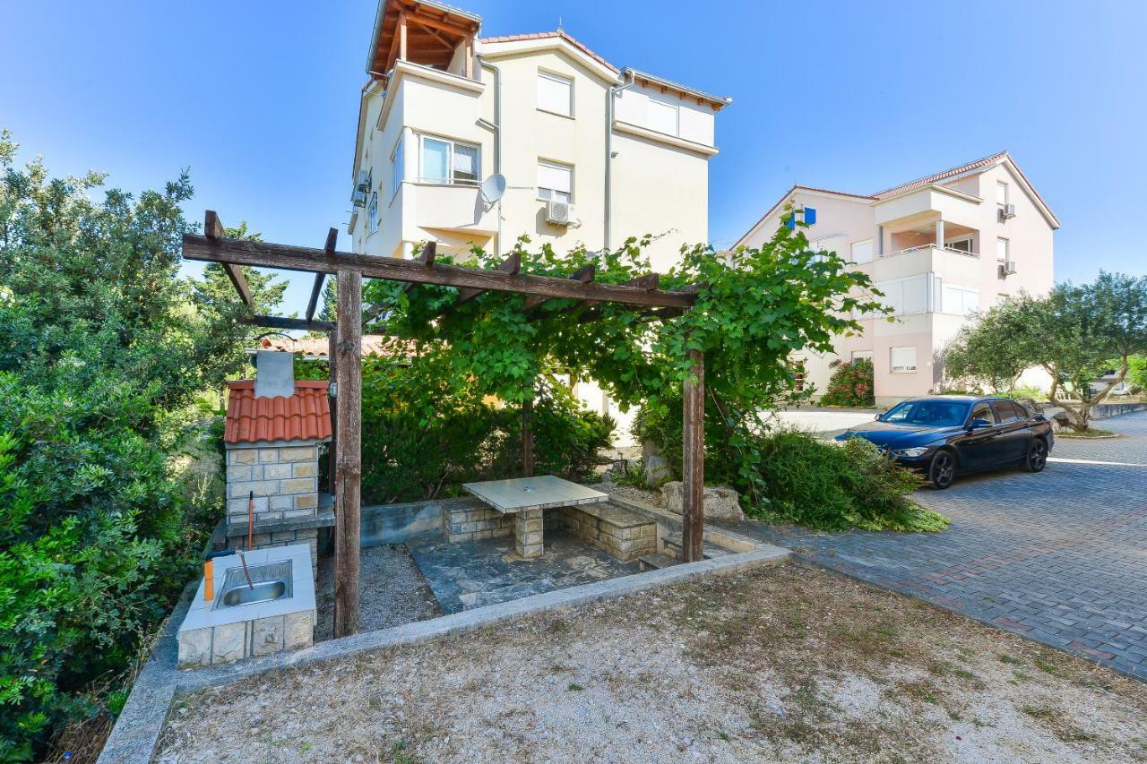 Apartments Dakovic Pakoštane Extérieur photo